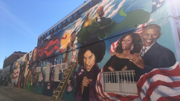 Dave Chappelle at Ben&#039;s Chili Bowl Mural
