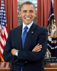 Official portrait of President Barack Obama in the Oval Office, Dec. 6, 2012.