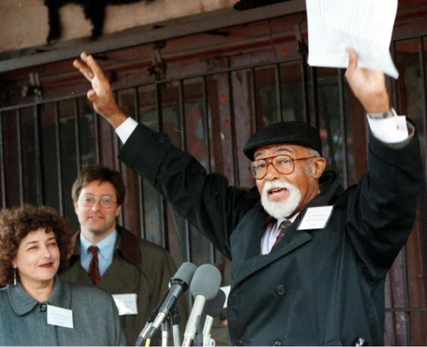 Charles I. Cassell during a 1998 meeting to discuss preservation of the Howard Theatre.